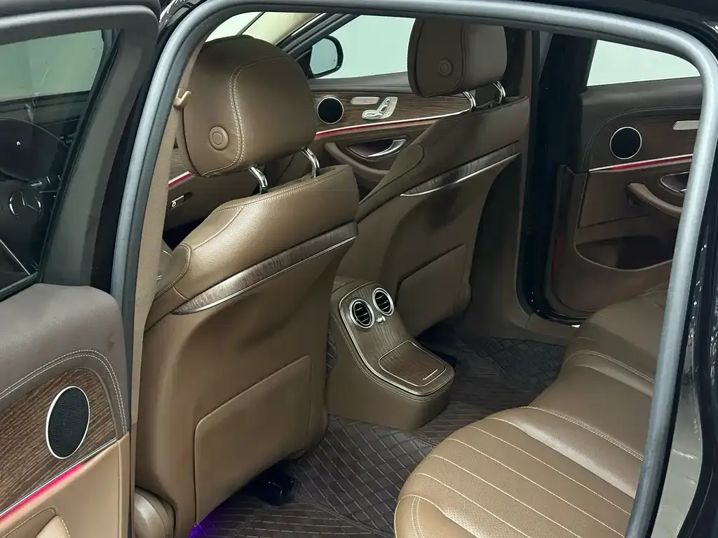 Mercedes-Benz E-Class 2021 из CN, фото 7