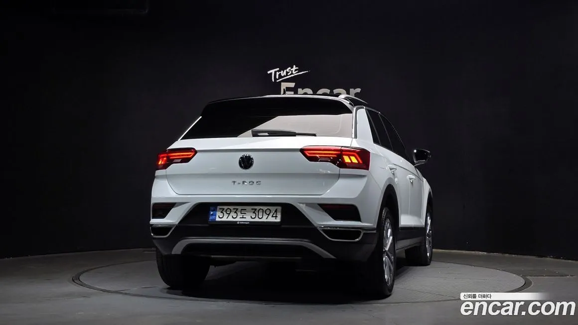Volkswagen T-Roc — фото 3
