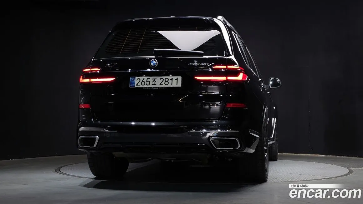 BMW X7 — фото 10