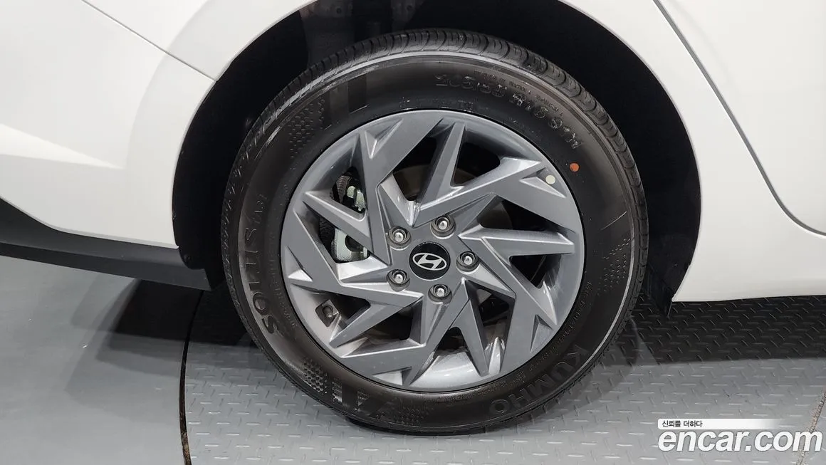 Hyundai AVANTE — фото 2