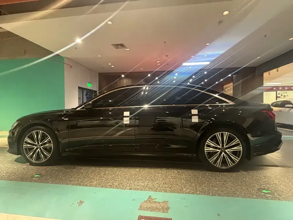 Audi A6L 2023 из CN, фото 3