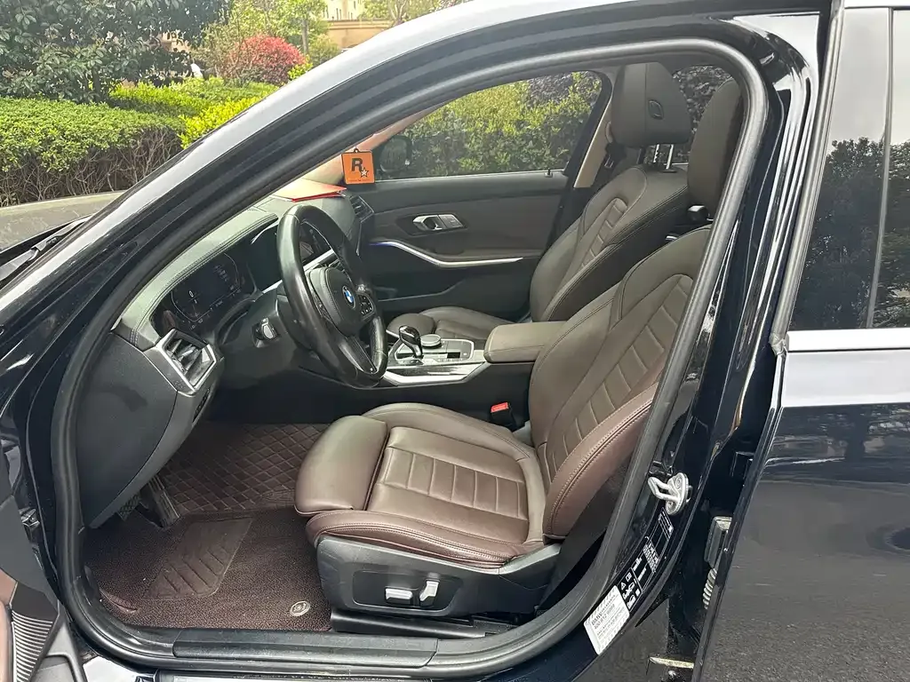 BMW 3 Series 2021 из CN, фото 6