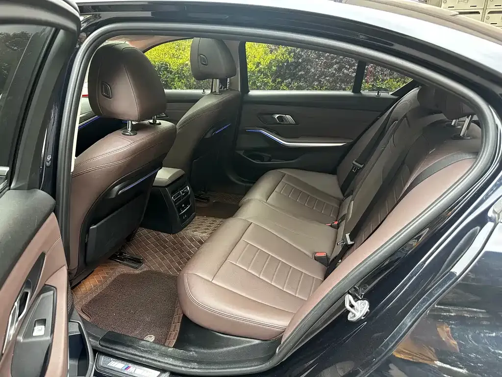 BMW 3 Series 2021 из CN, фото 7