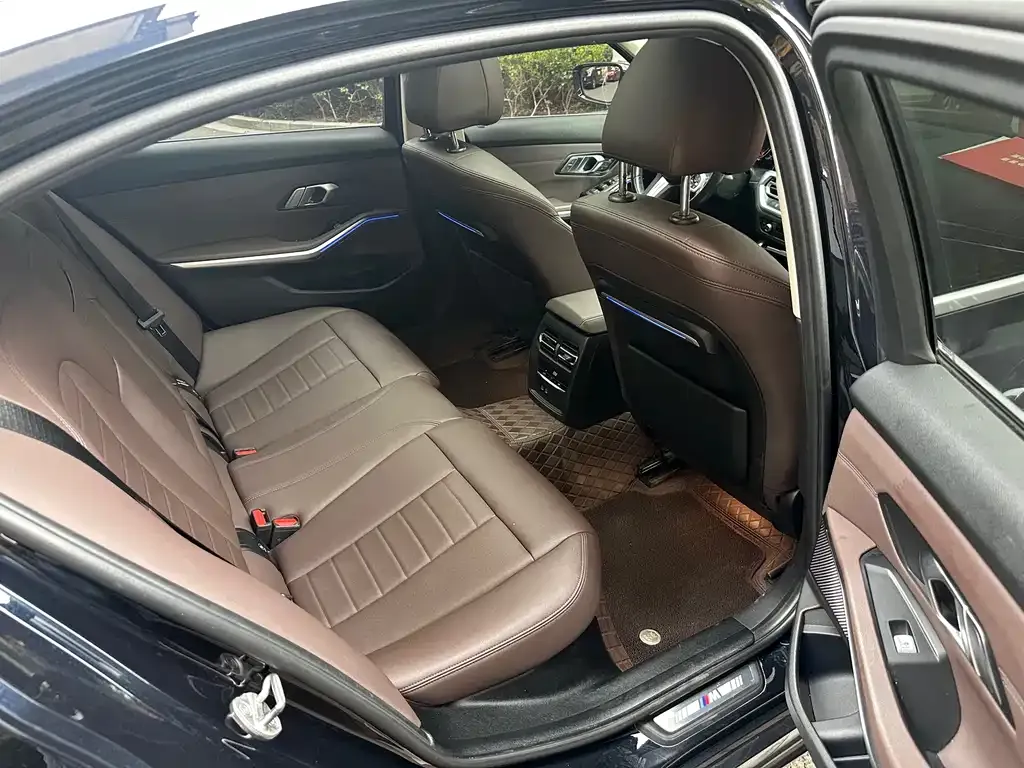 BMW 3 Series 2021 из CN, фото 8