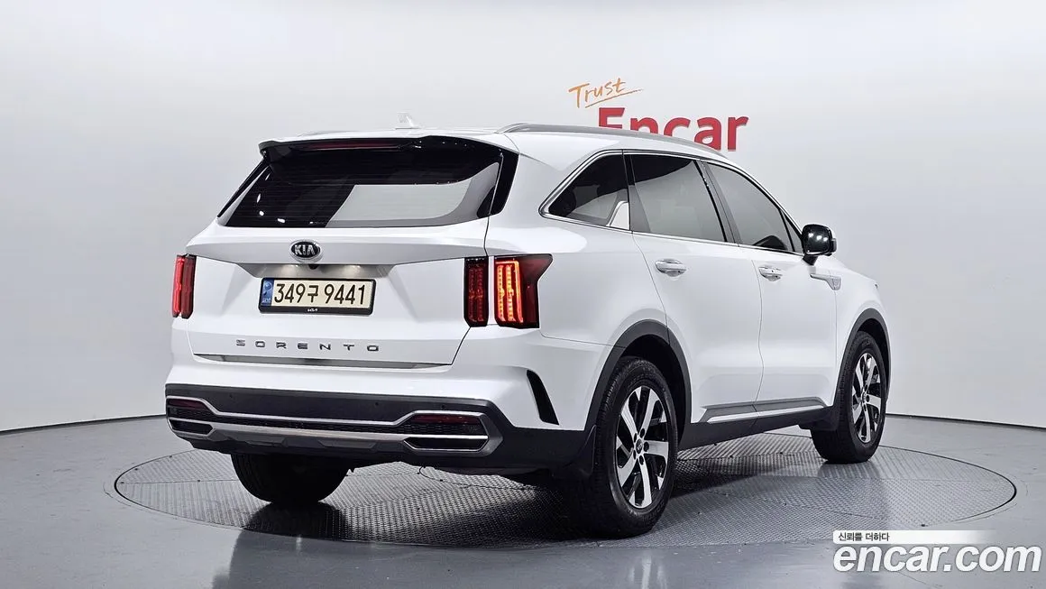 Kia Sorento — фото 6