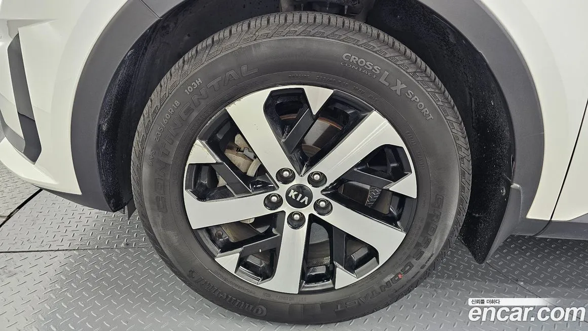 Kia Sorento — фото 9