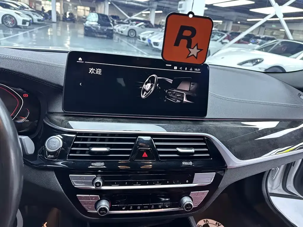 BMW 5 Series 2021 из CN, фото 5