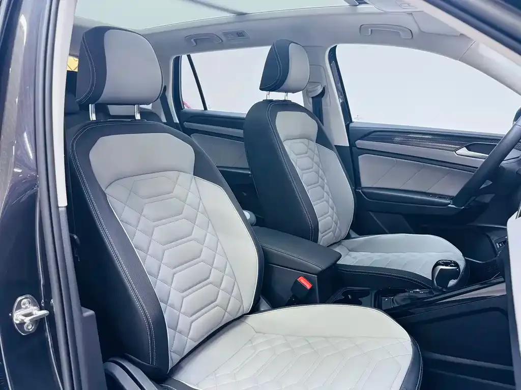 Volkswagen Tayron 2026 из CN, фото 10