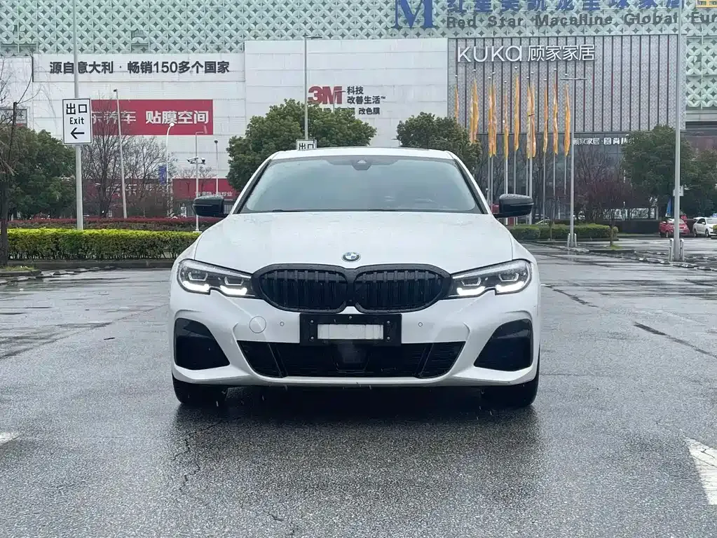 BMW 3 Series — фото 1
