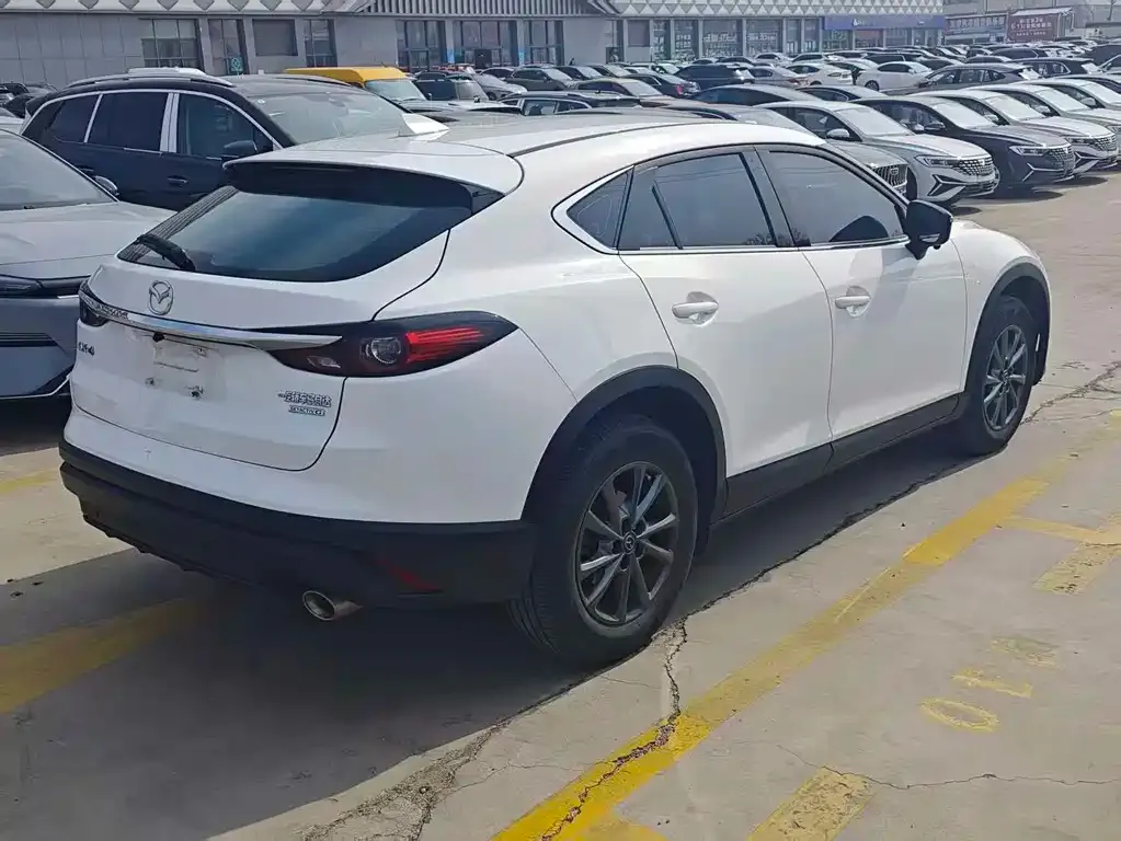 Mazda CX-4 2022 из CN, фото 8