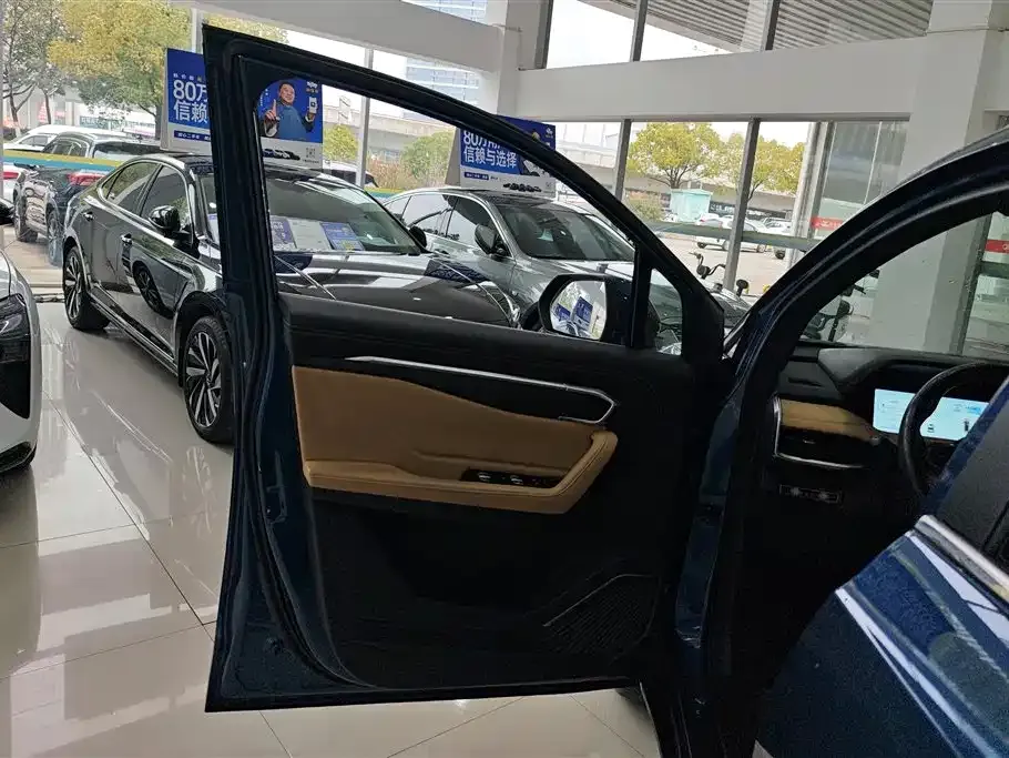 Geely Haoyue L 2023 из CN, фото 4