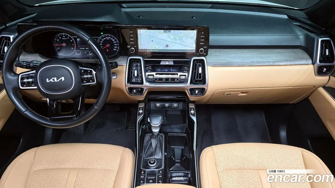 Kia Sorento — фото 7