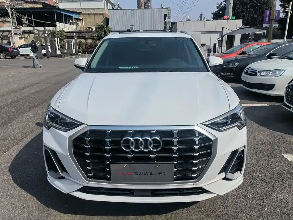 Audi Q3 — фото 3