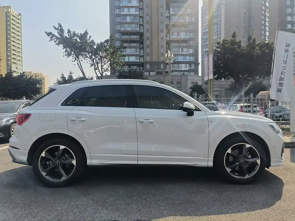 Audi Q3 — фото 2