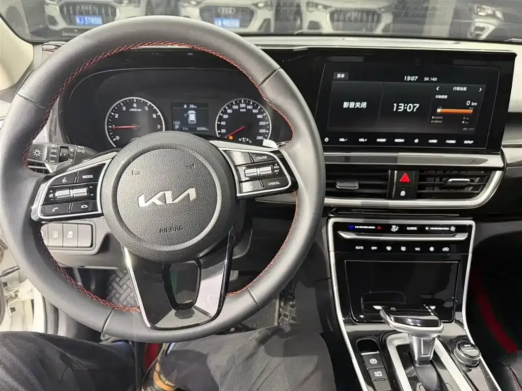 Kia KX3 2021 из CN, фото 6