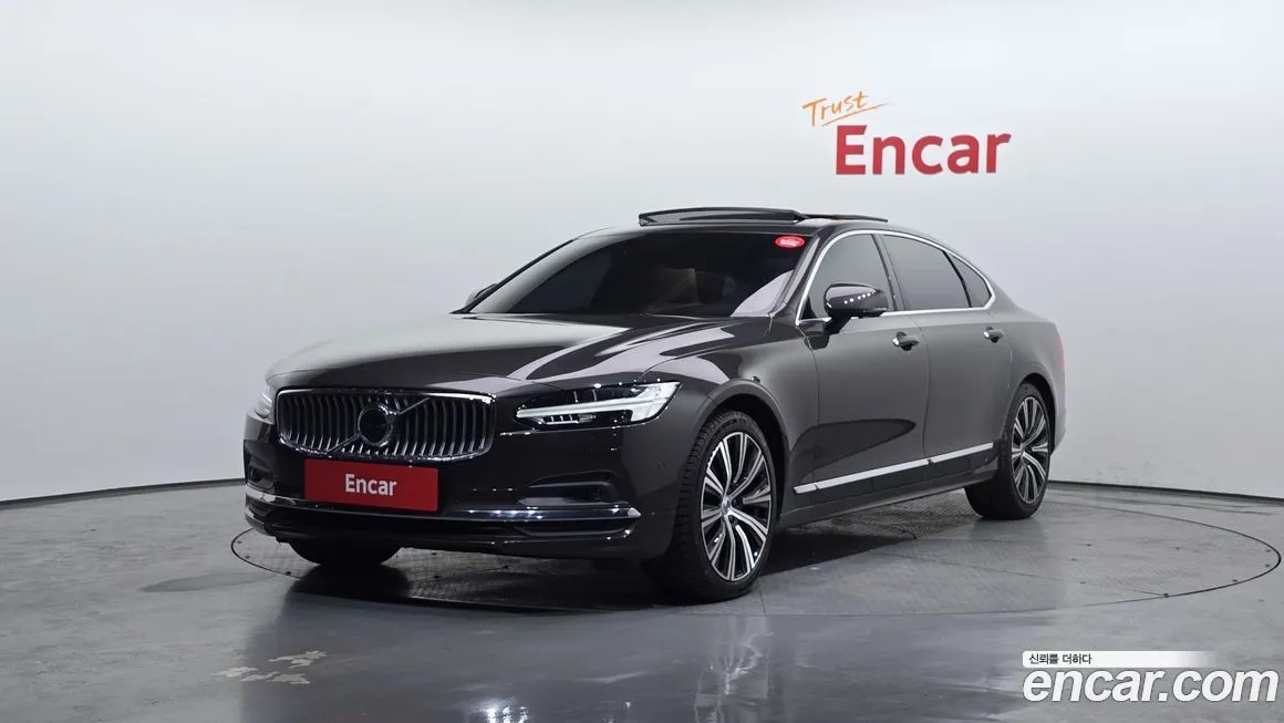 Volvo S90 — фото 1