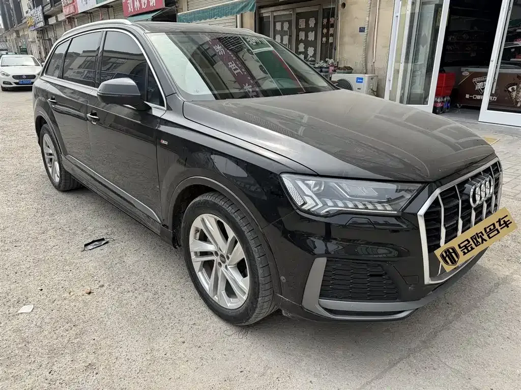 Audi Q7 — фото 4