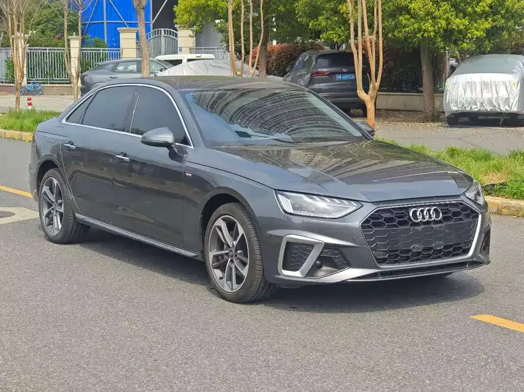 Audi A4L 2024 из CN, фото 4