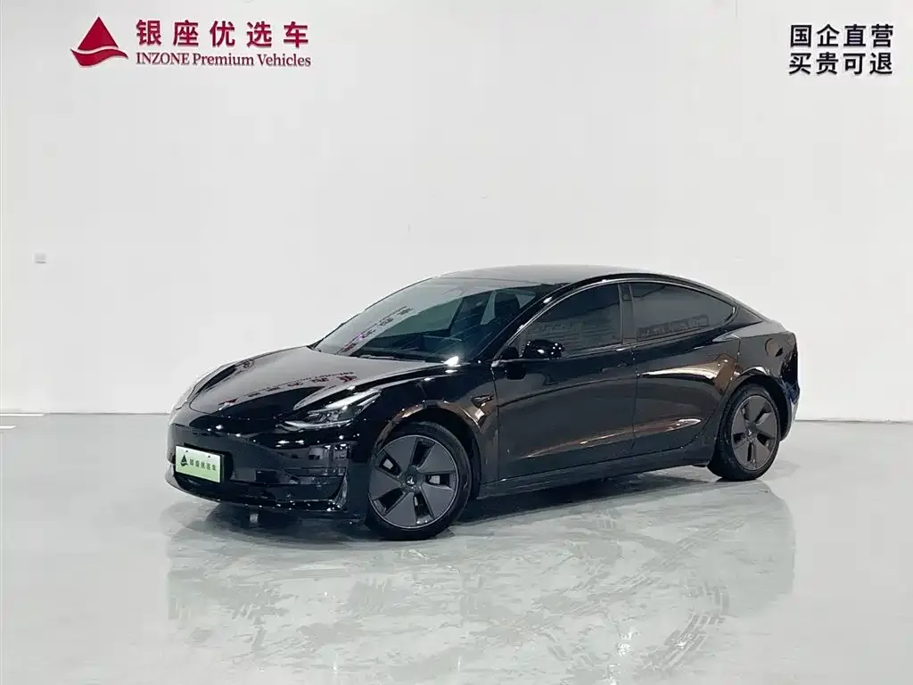 Tesla Model 3 — фото 1