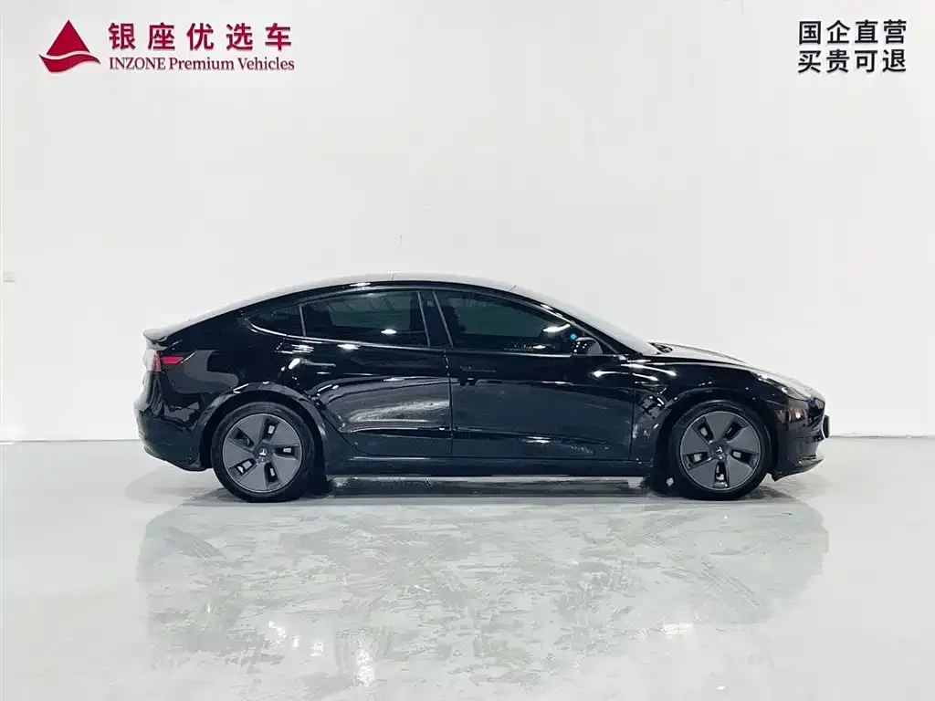Tesla Model 3 — фото 10