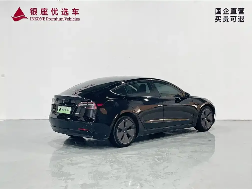Tesla Model 3 — фото 9
