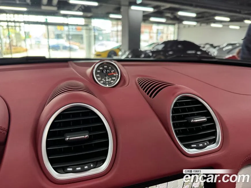 Porsche 718 2022 из KR, фото 10