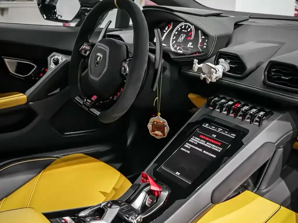 Lamborghini Huracan 2023 из CN, фото 7