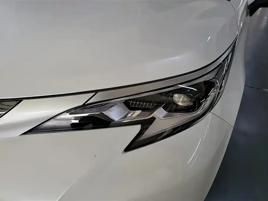 Toyota Sienna 2024 из CN, фото 2