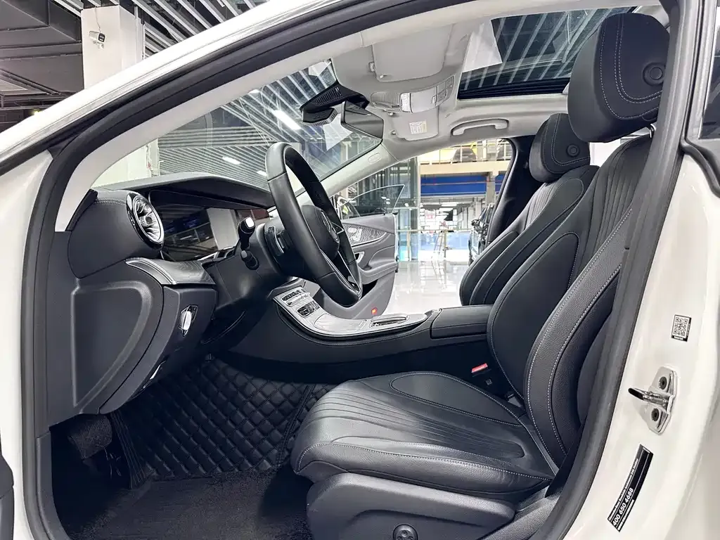 Mercedes-Benz CLS — фото 9
