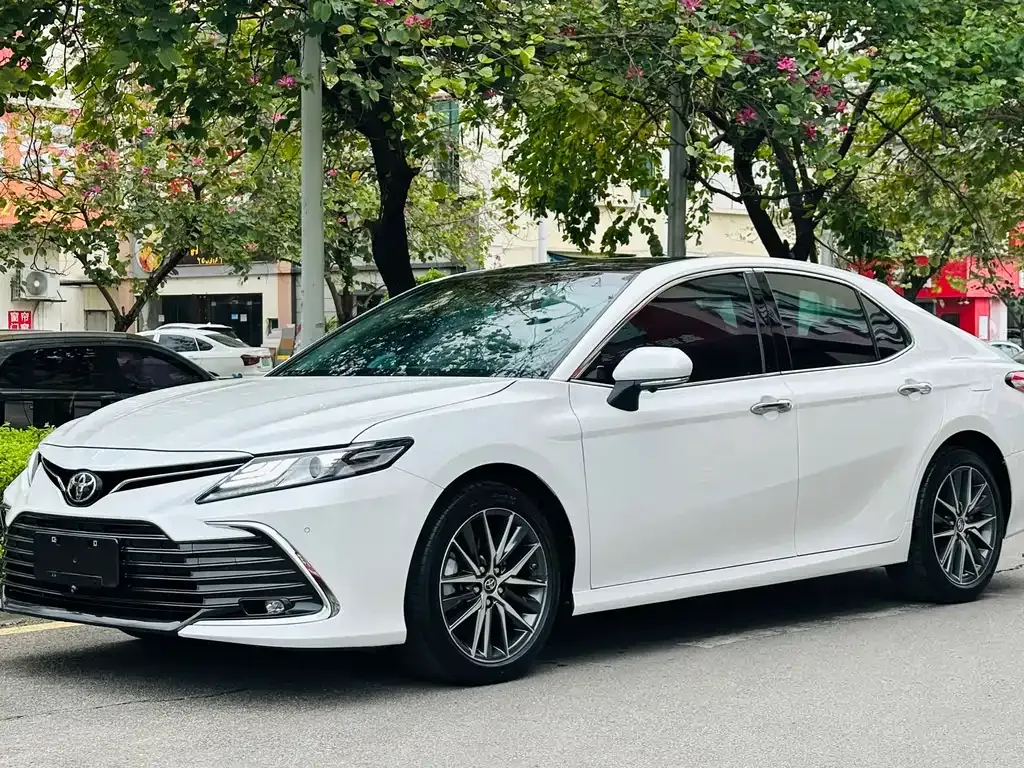 Toyota Camry 2021 из CN, фото 1