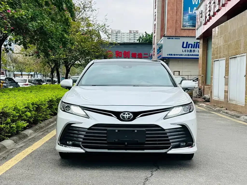 Toyota Camry 2021 из CN, фото 8