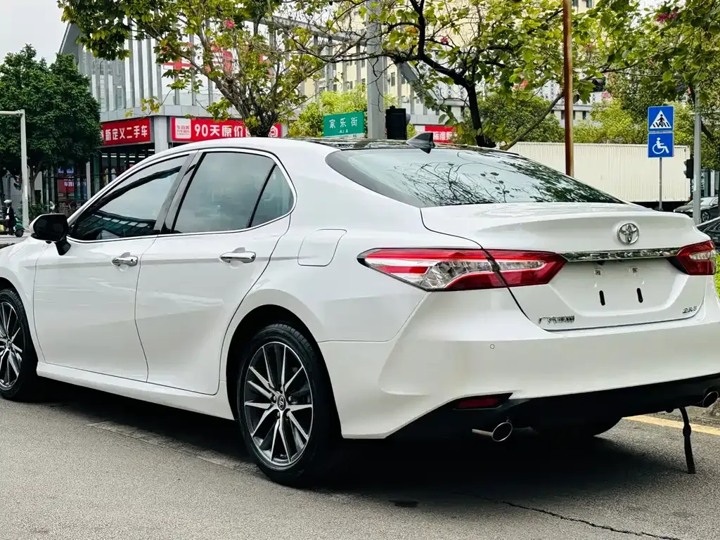Toyota Camry 2021 из CN, фото 10