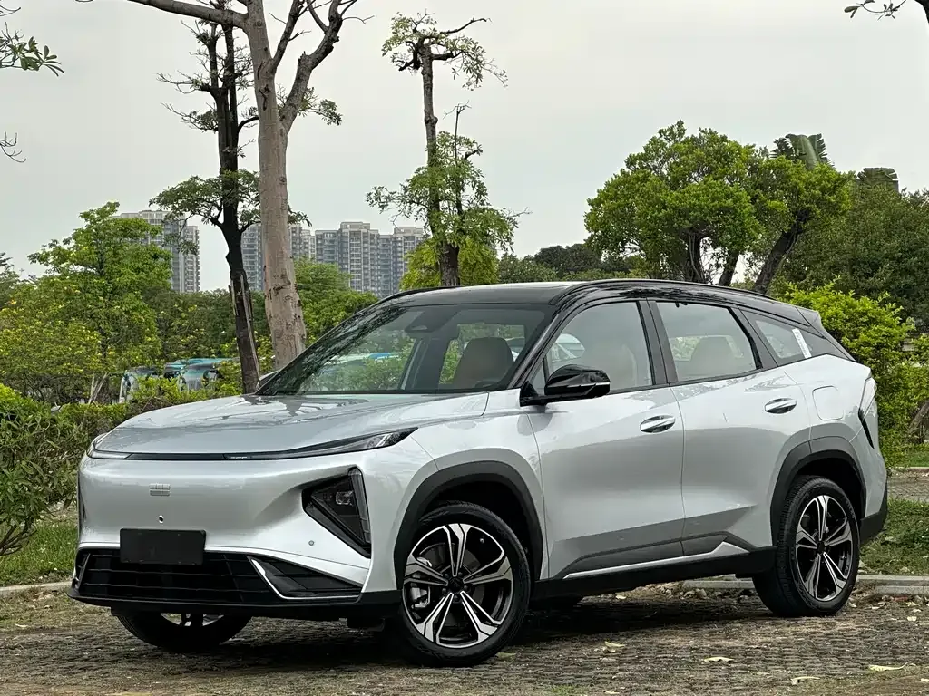 Geely Galaxy L7 — фото 1