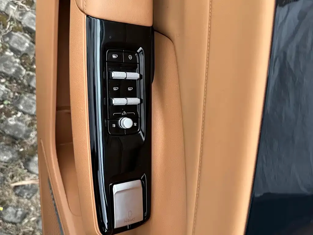 Geely Galaxy L7 — фото 3