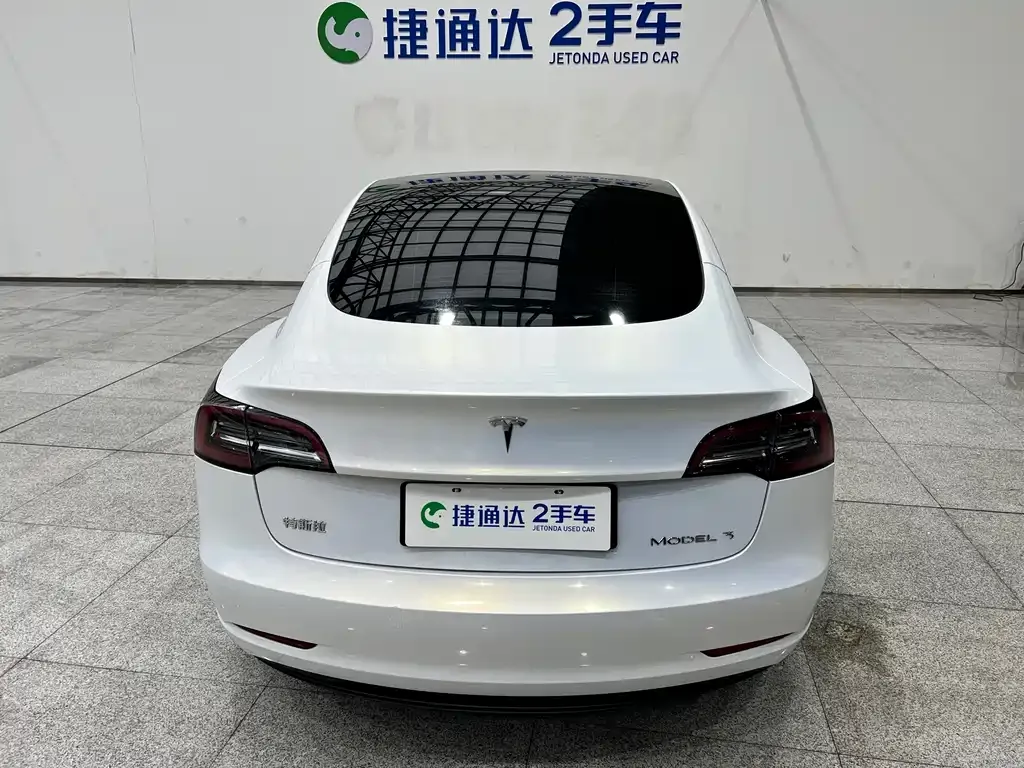Tesla Model 3 — фото 6