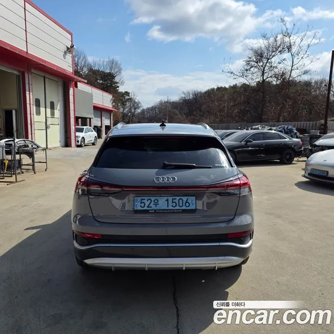 Audi Q4 e-tron 2023 из KR, фото 3