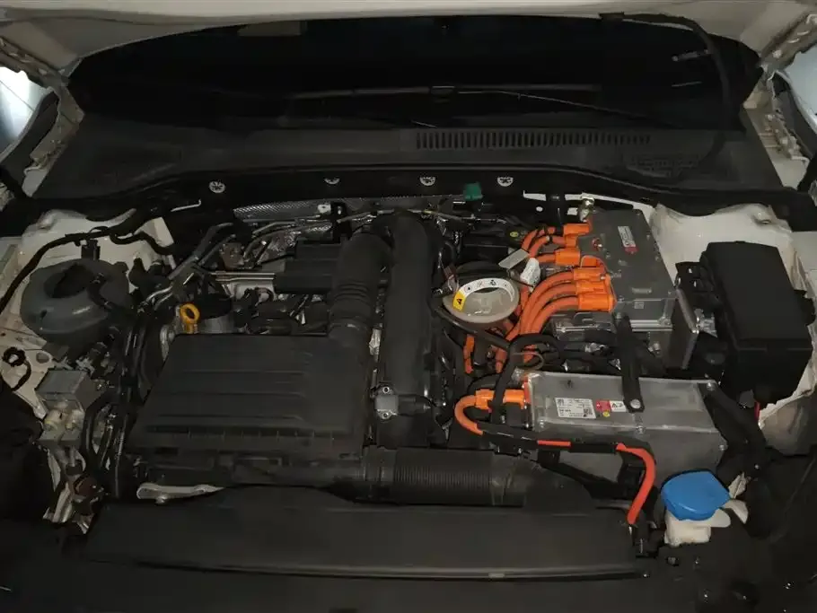 Volkswagen Passat New Energy 2021 из CN, фото 8