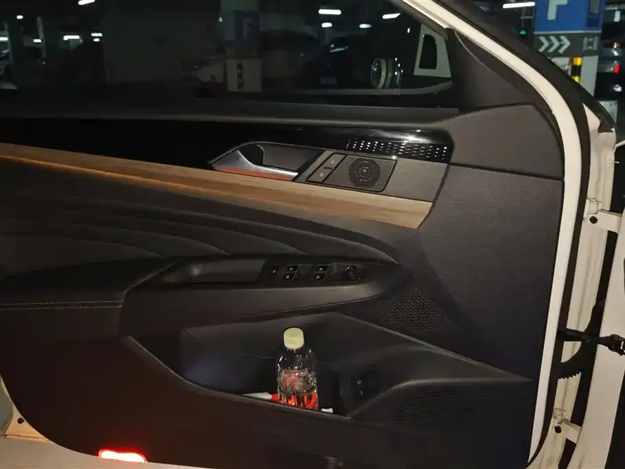 Volkswagen Passat New Energy 2021 из CN, фото 6