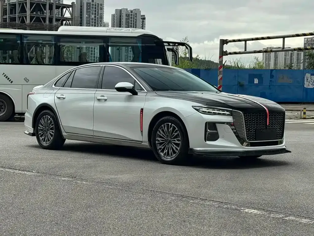 Hongqi H5 — фото 7