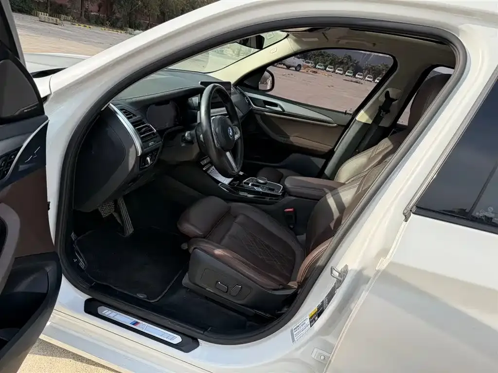 BMW iX3 2024 из CN, фото 4