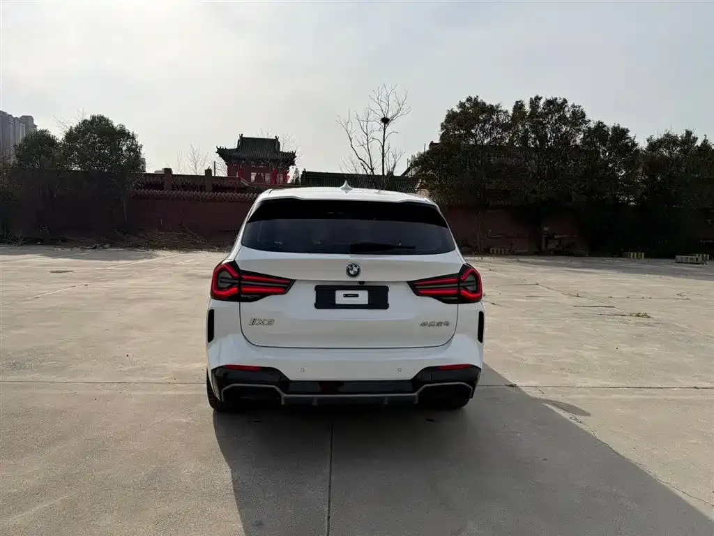 BMW iX3 2024 из CN, фото 9
