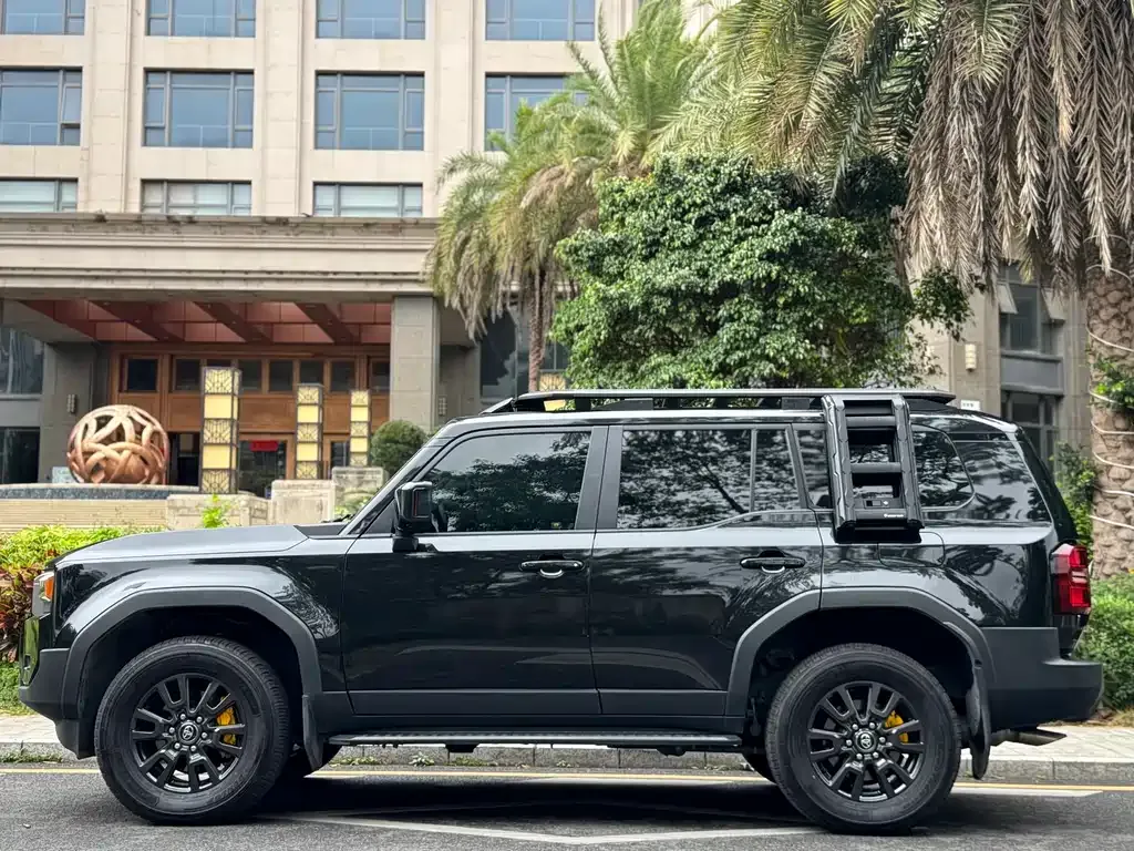 Toyota Prado 2025 из CN, фото 4