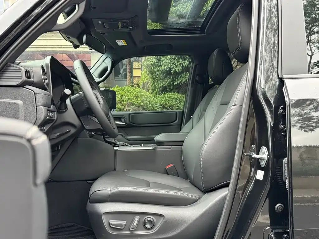 Toyota Prado 2025 из CN, фото 5