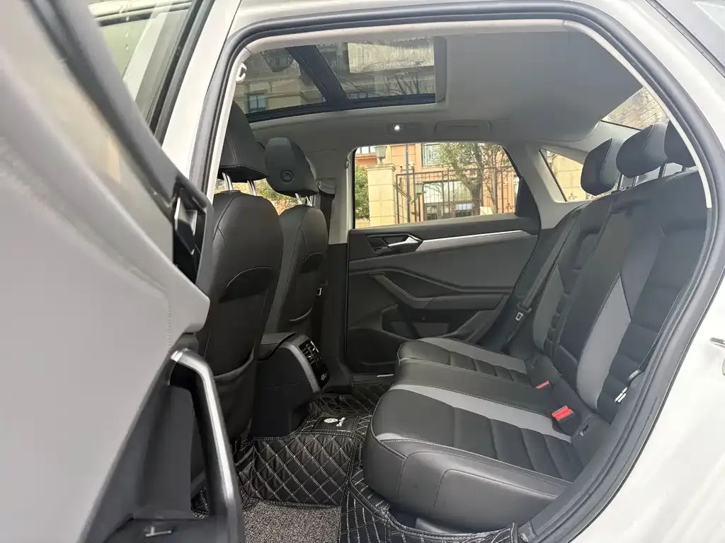 Volkswagen Sagitar 2021 из CN, фото 3