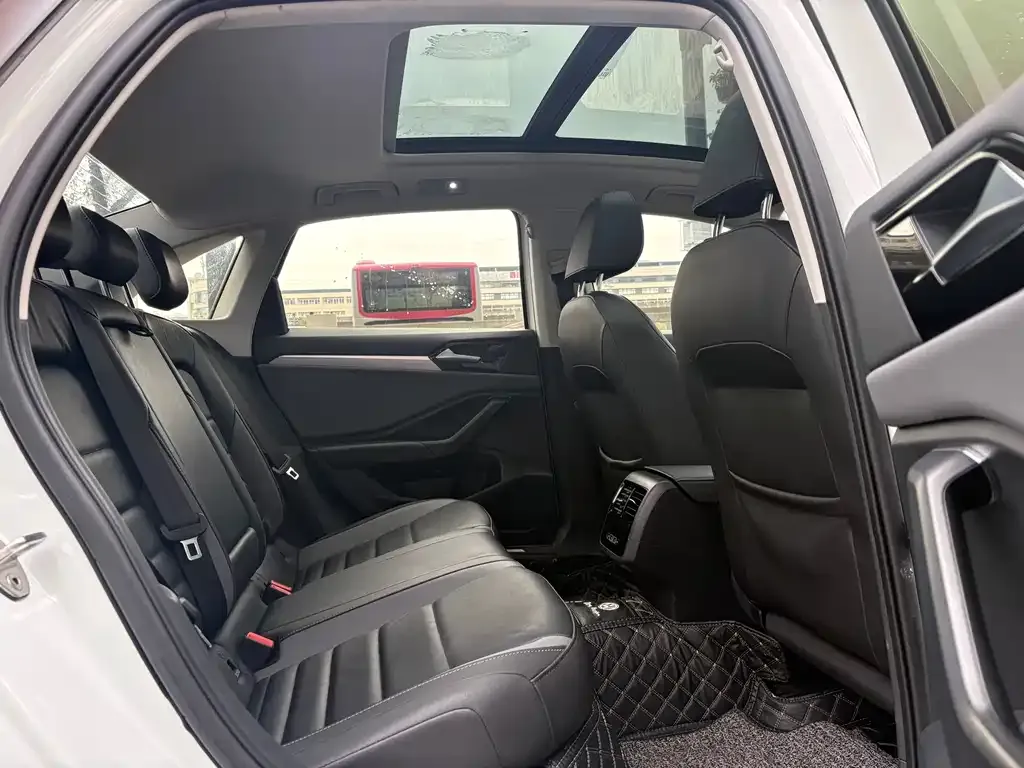 Volkswagen Sagitar 2021 из CN, фото 6