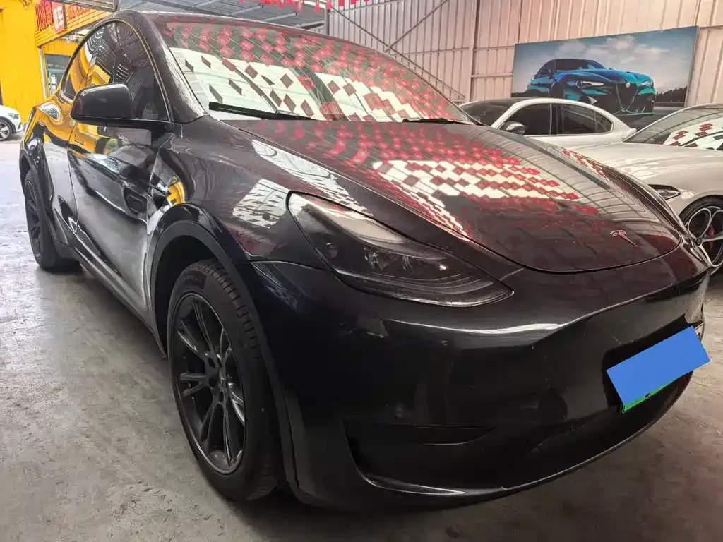 Tesla Model Y — фото 4