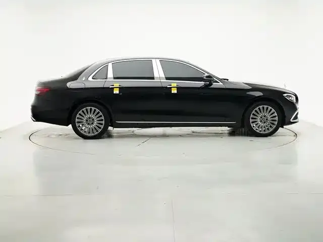 Mercedes-Benz E-Class 2023 из CN, фото 6