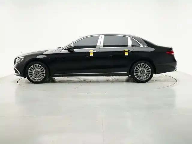 Mercedes-Benz E-Class 2023 из CN, фото 9