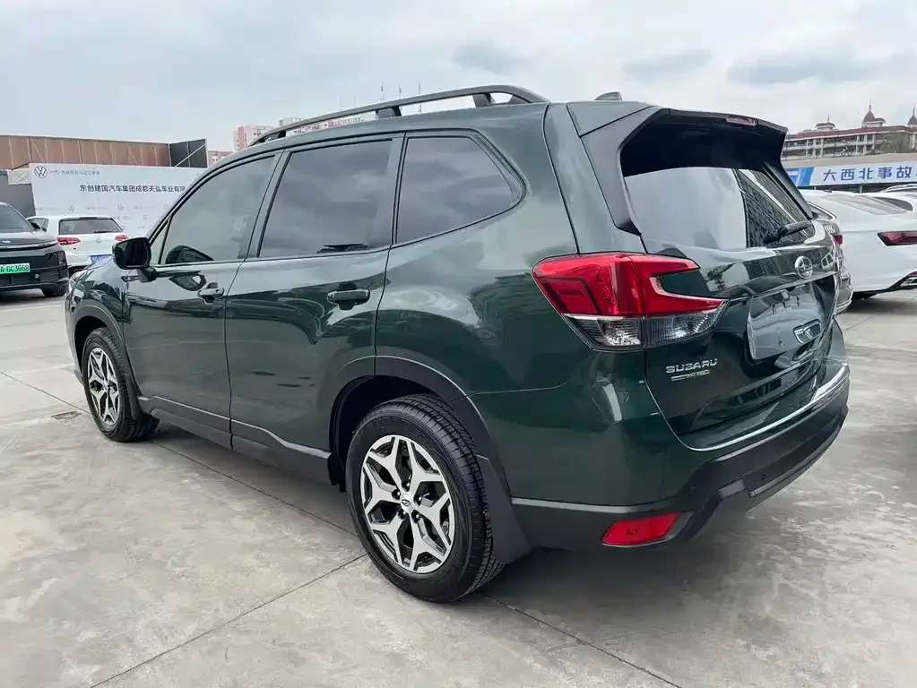 Subaru Forester 2022 из CN, фото 3