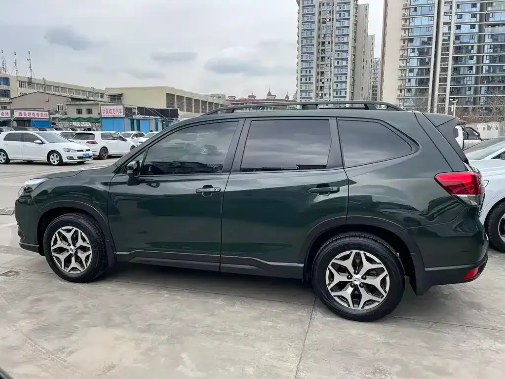 Subaru Forester 2022 из CN, фото 8